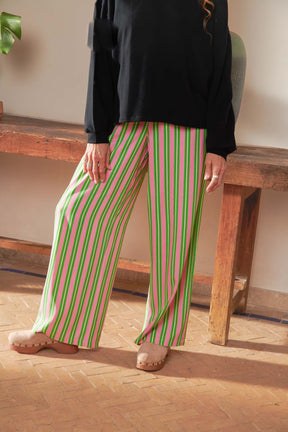 Anne fait du 36 et porte du taille S