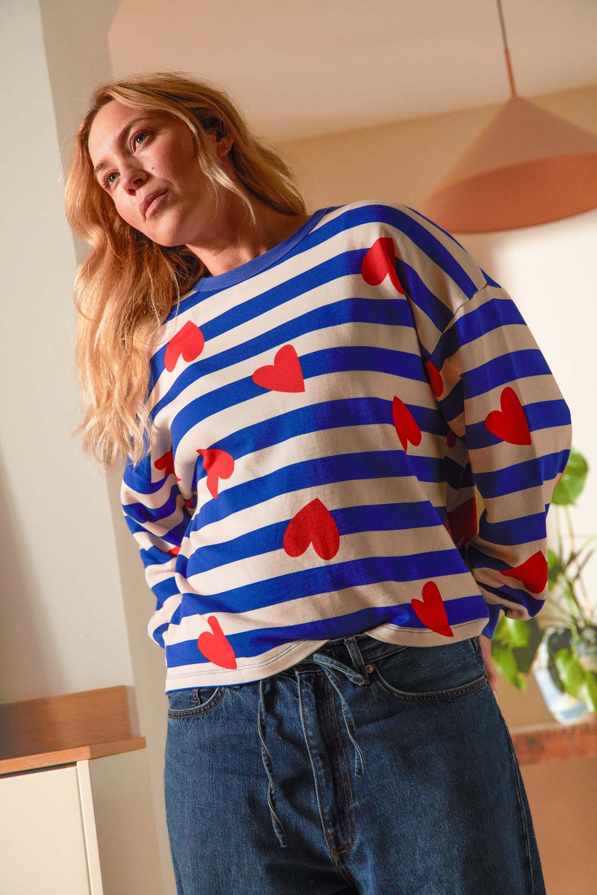 Julie fait du 38 et porte une taille M*