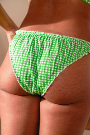 Marie-Charles fait du 38 et porte une taille M