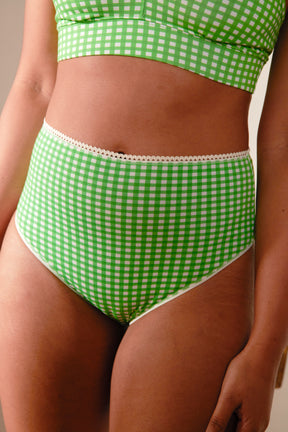 Marie-Charles fait du 38 et porte une taille M