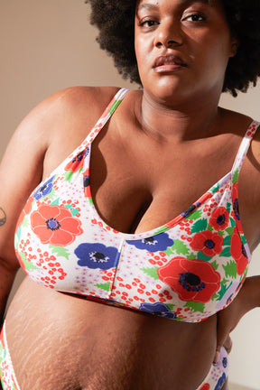 Tiffany fait du 105E et porte une taille 3XL