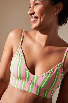 Marie-Charles fait du 85B et porte une taille M