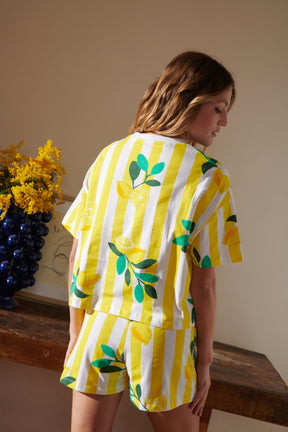 Violette fait du 34 et porte une taille XS