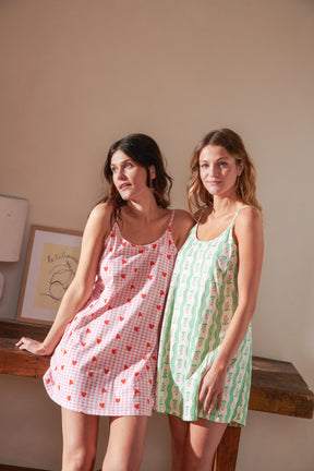 Violette fait du 34 et porte une taille XS