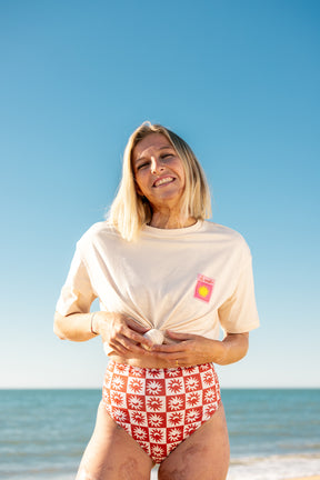 Julie fait du 36 et porte une taille S en bas