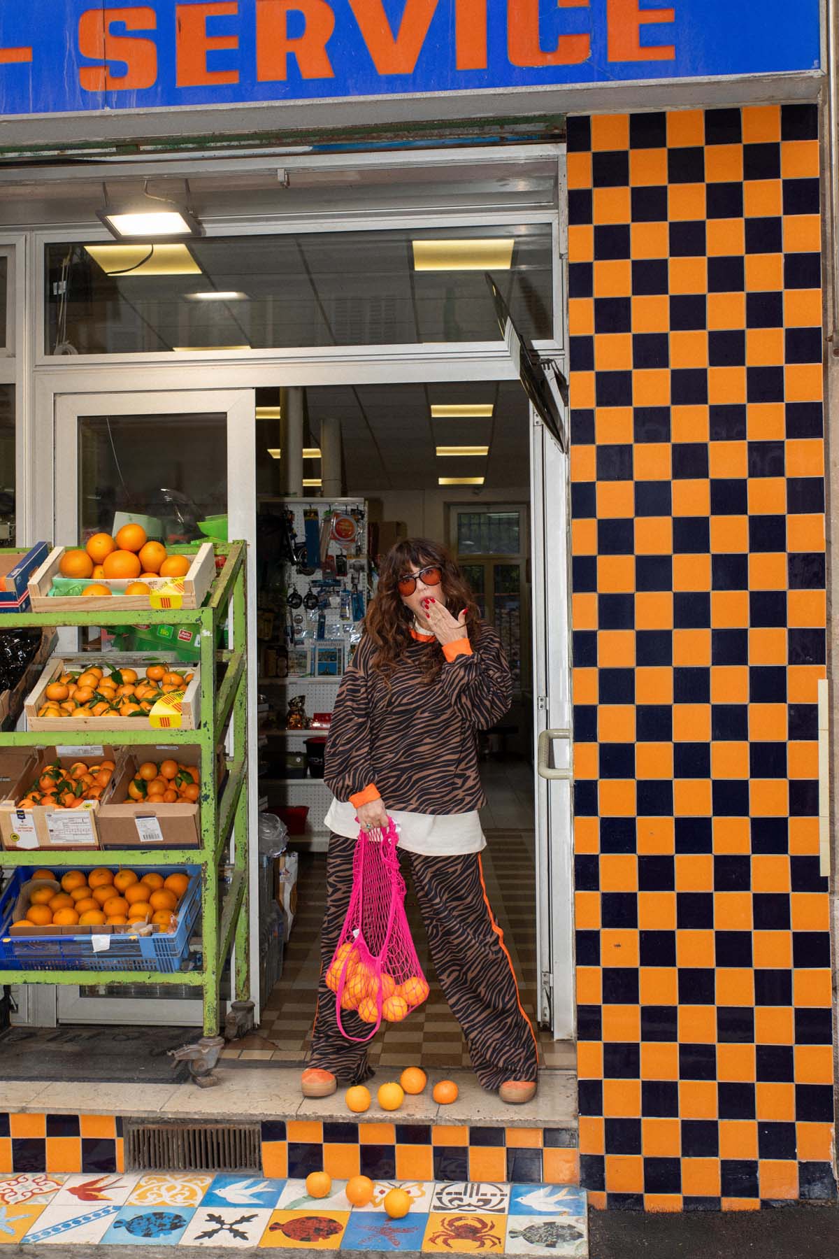 Elsa fait du 38 et porte une taille XS/S en haut et S en bas