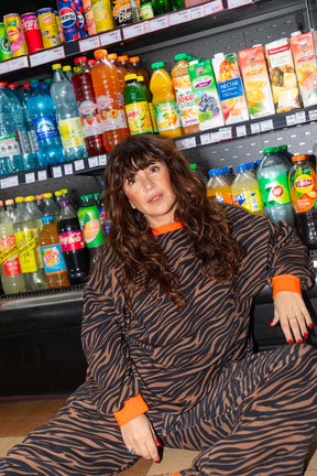 Elsa fait du 38 et porte une taille XS/S en haut et S en bas