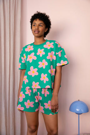 Marie-Charles is a size 38 and wears a size M