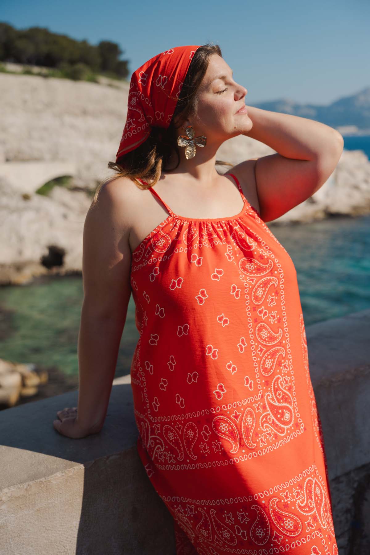 Isaure porte une taille L
