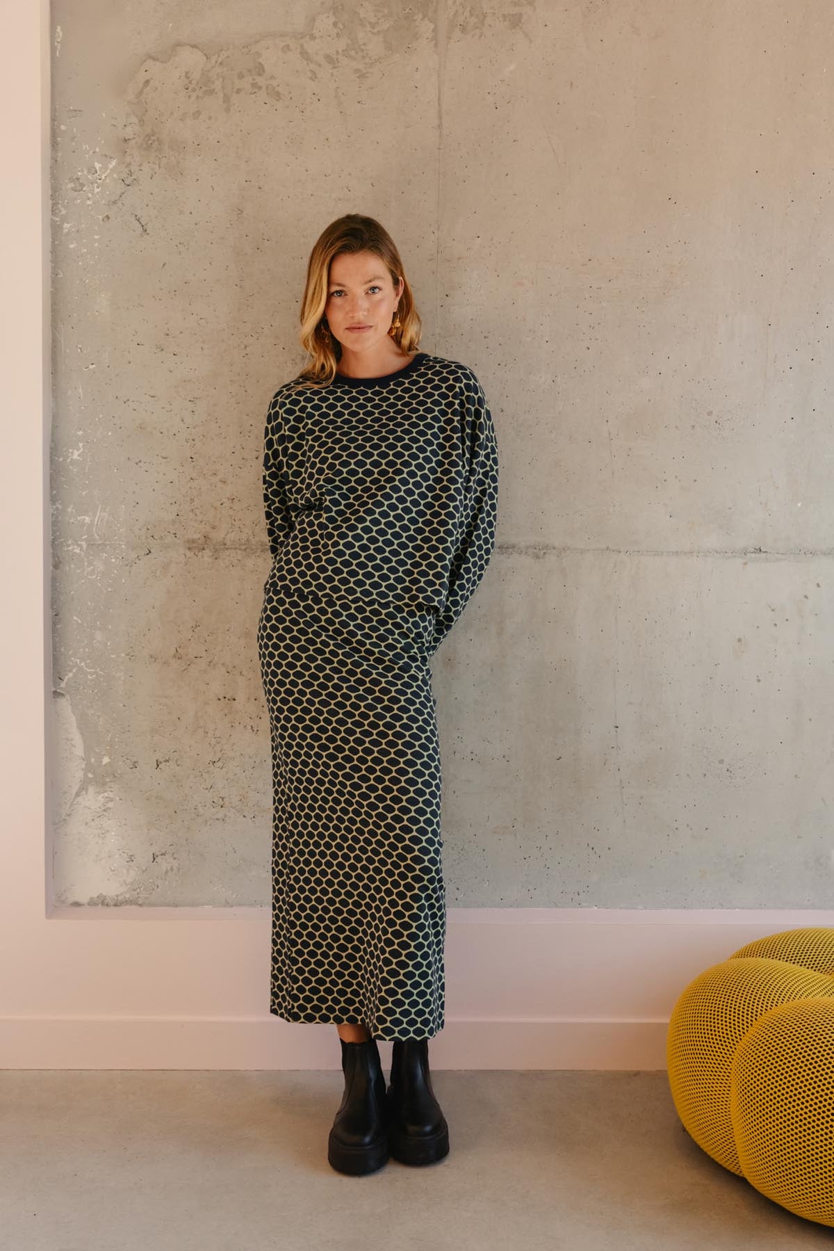 Violette fait du 34 et porte une taille XS en bas et un XS/S en haut*
