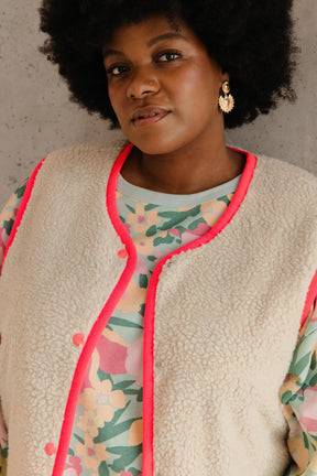 Tiffany fait du 48 et porte une T3