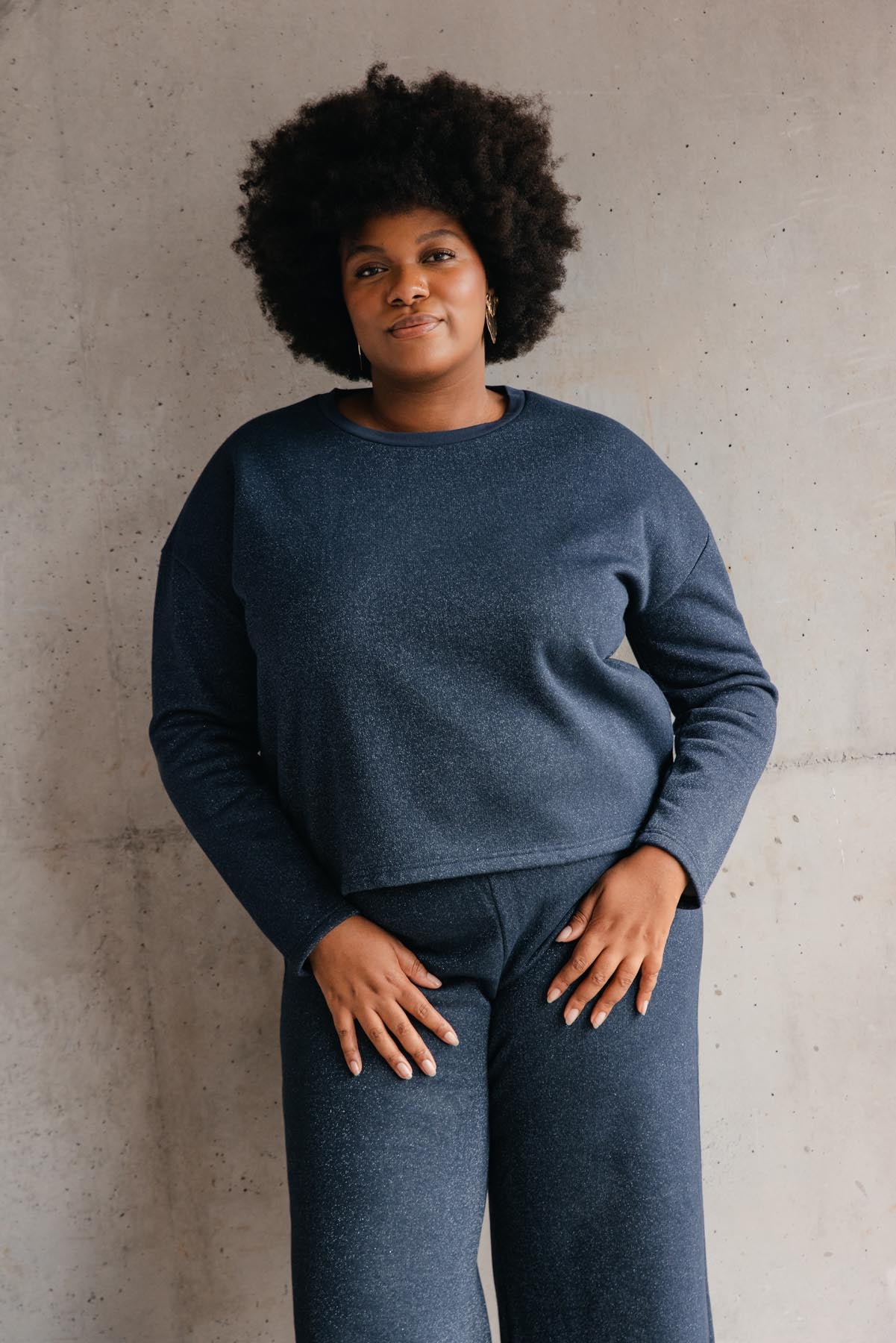 Tiffany fait du 46 et porte une taille 3XL en bas et un 3XL/4XL en haut