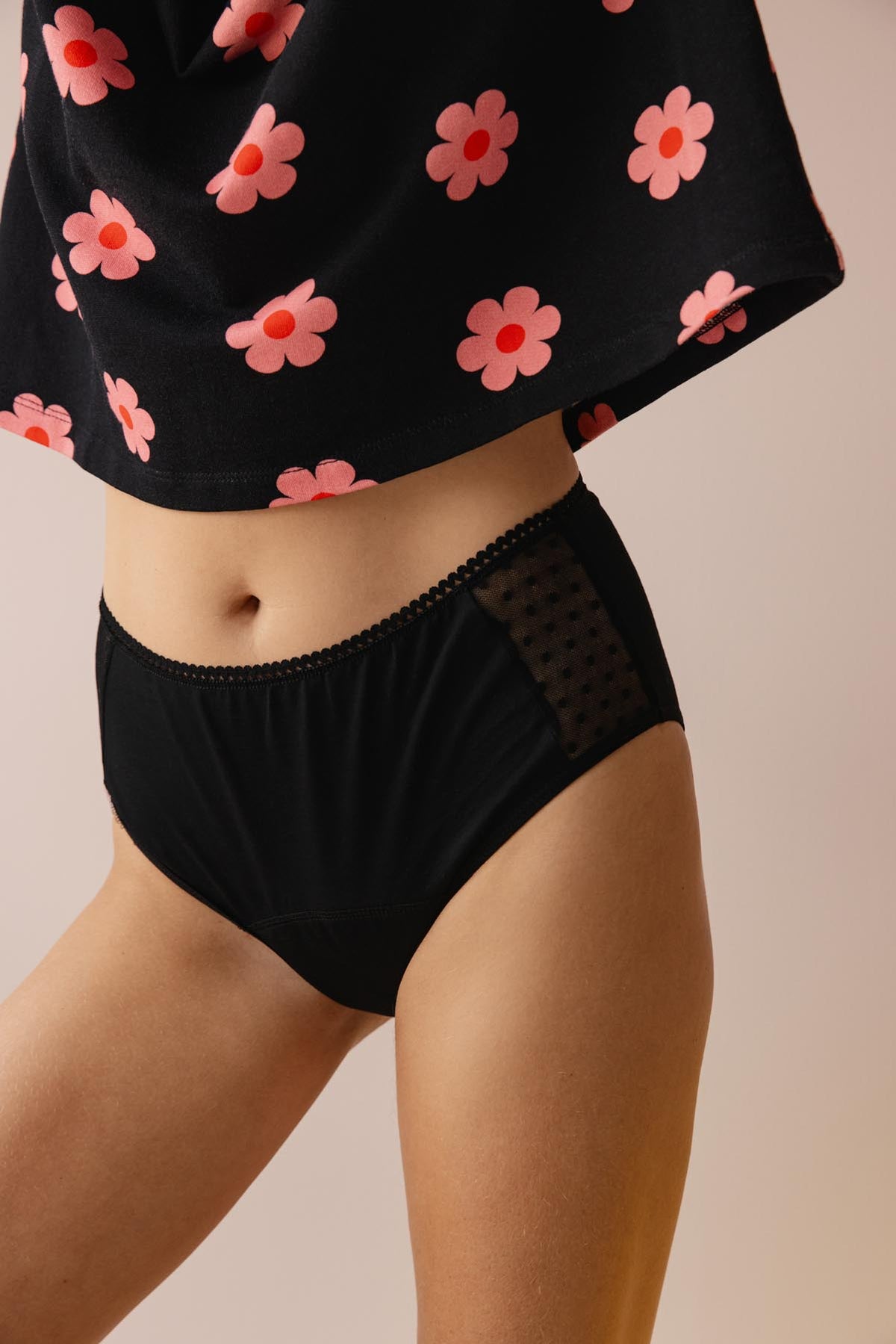 Violette fait du 34 et porte une taille XS*