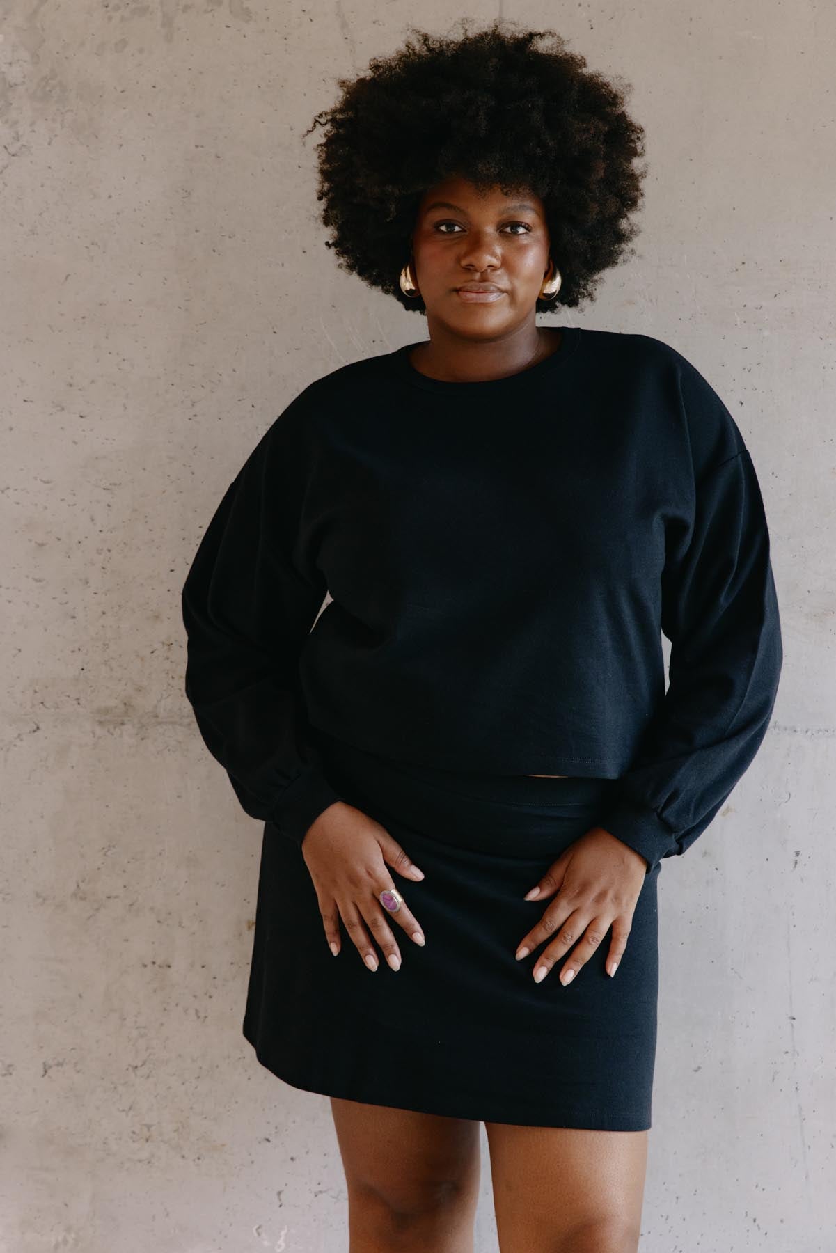 Tiffany fait du 46 et porte une taille 3XL en bas et un 3XL/4XL en haut
