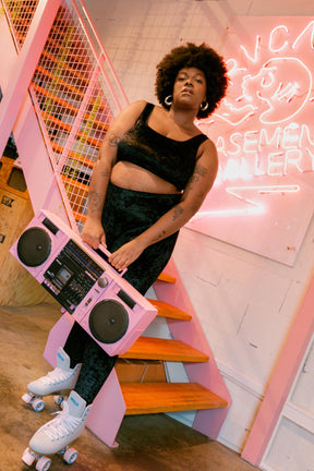 Tiffany fait du 46 et porte une taille 3XL en bas et un 3XL en haut