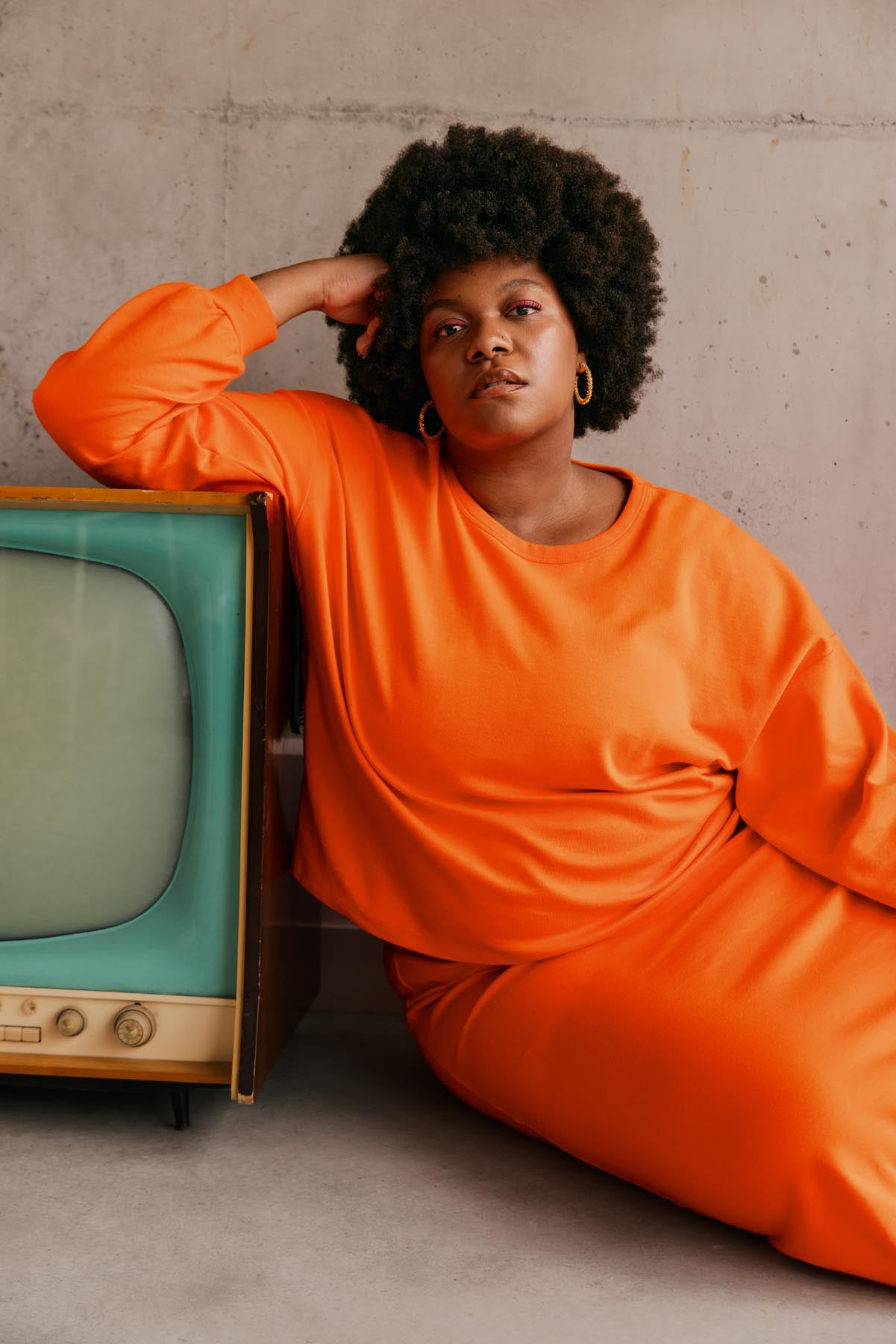 Tiffany fait du 46 et porte une taille 3XL/4XL en haut et 3XL en bas
