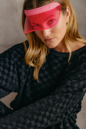 Violette fait du 34 et porte une taille XS/S en haut et XS en bas