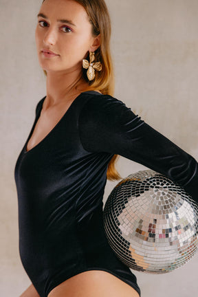 Lorea fait du 38 et porte une taille M