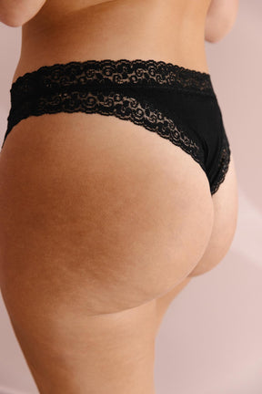 Lorea fait du 38 et porte une taille M