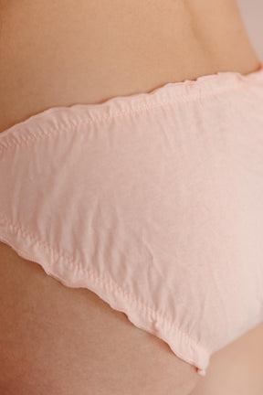 Fannie fait du 34 et porte une taille XS