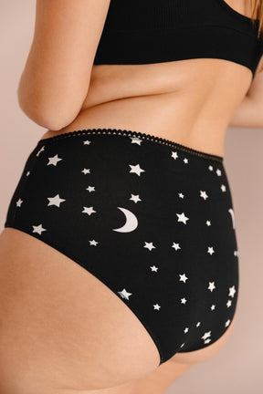 Lorea fait du 38 et porte une taille M