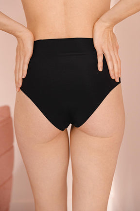 Fannie fait du 34 et porte une taille XS