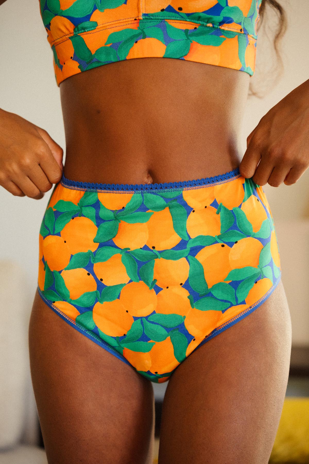 Lana fait du 34 et porte une taille XS