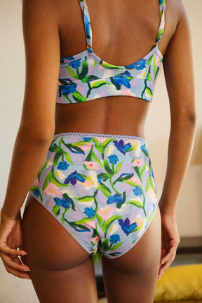 Lana fait du 34 et porte une taille XS