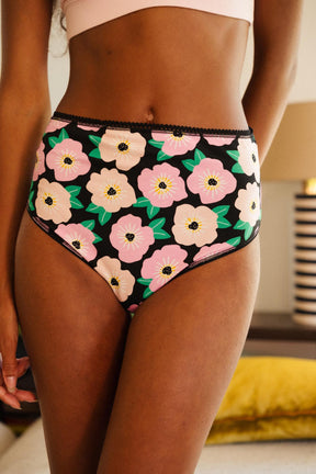 Lana fait du 34 et porte une taille XS