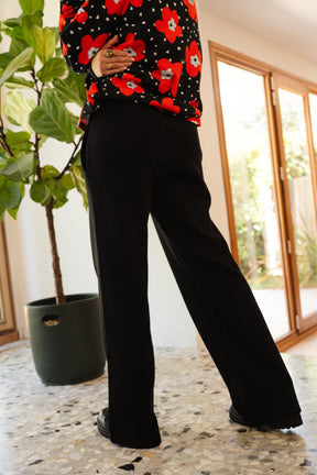 Julie A. fait du 36 et porte une taille XS
