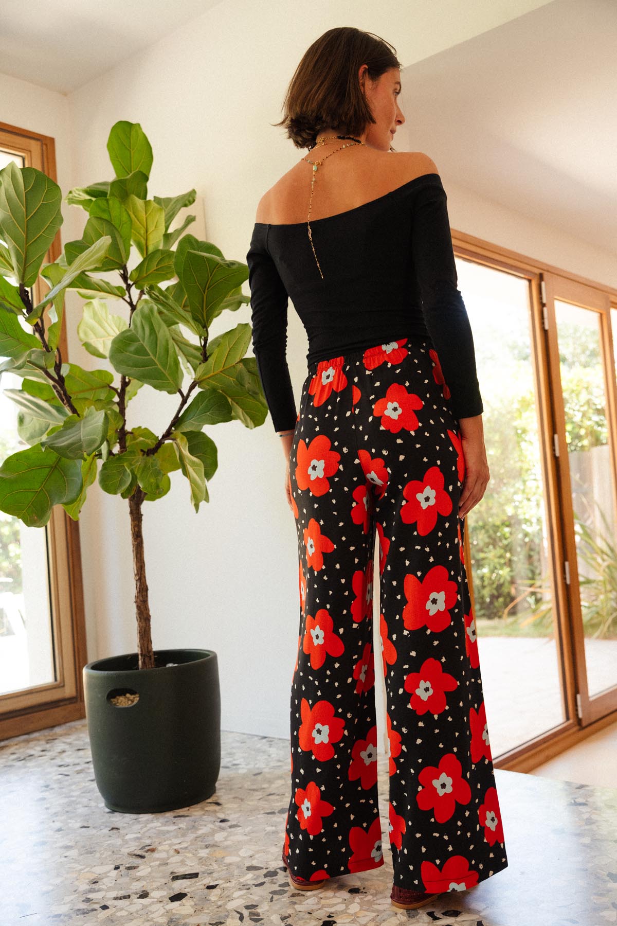 Julie A. fait du 36 et porte une taille XS