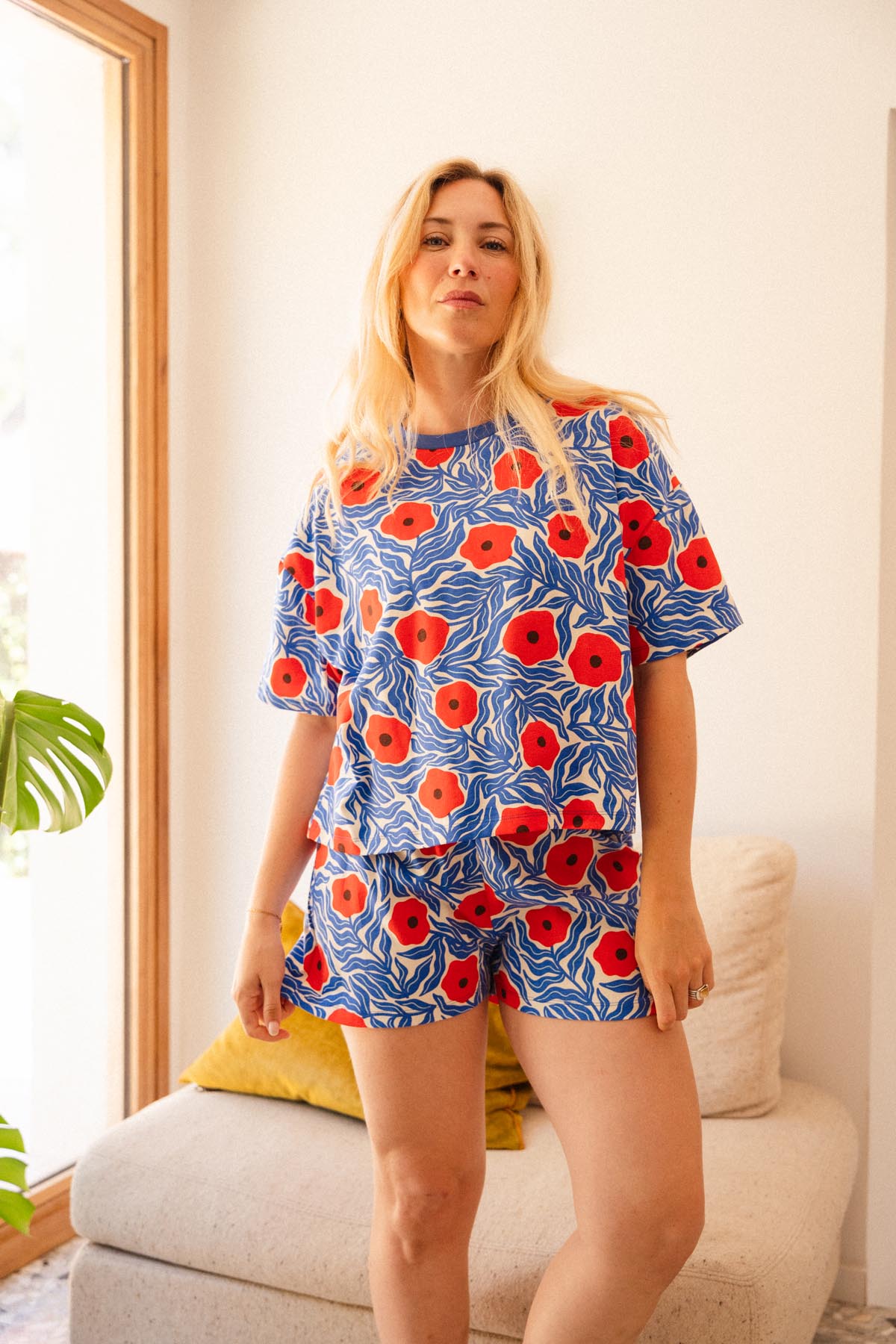 Julie D. fait du 38 et porte une taille M