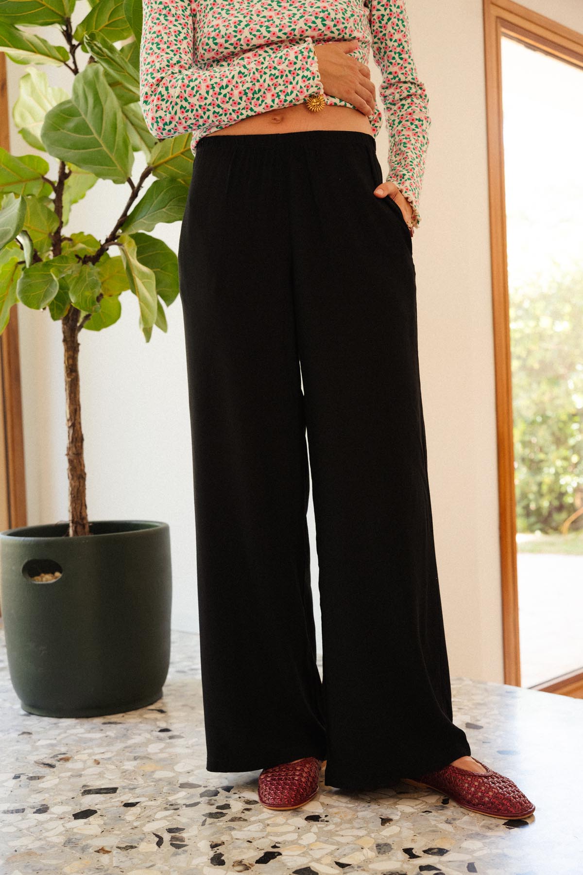 Julie A. fait du 36 et porte une taille XS