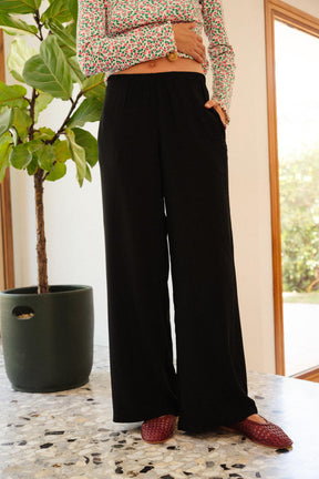 Julie A. fait du 36 et porte une taille XS