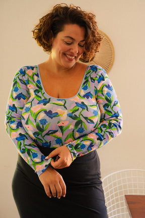 Amandine is a size 44 and wears a size 2XL