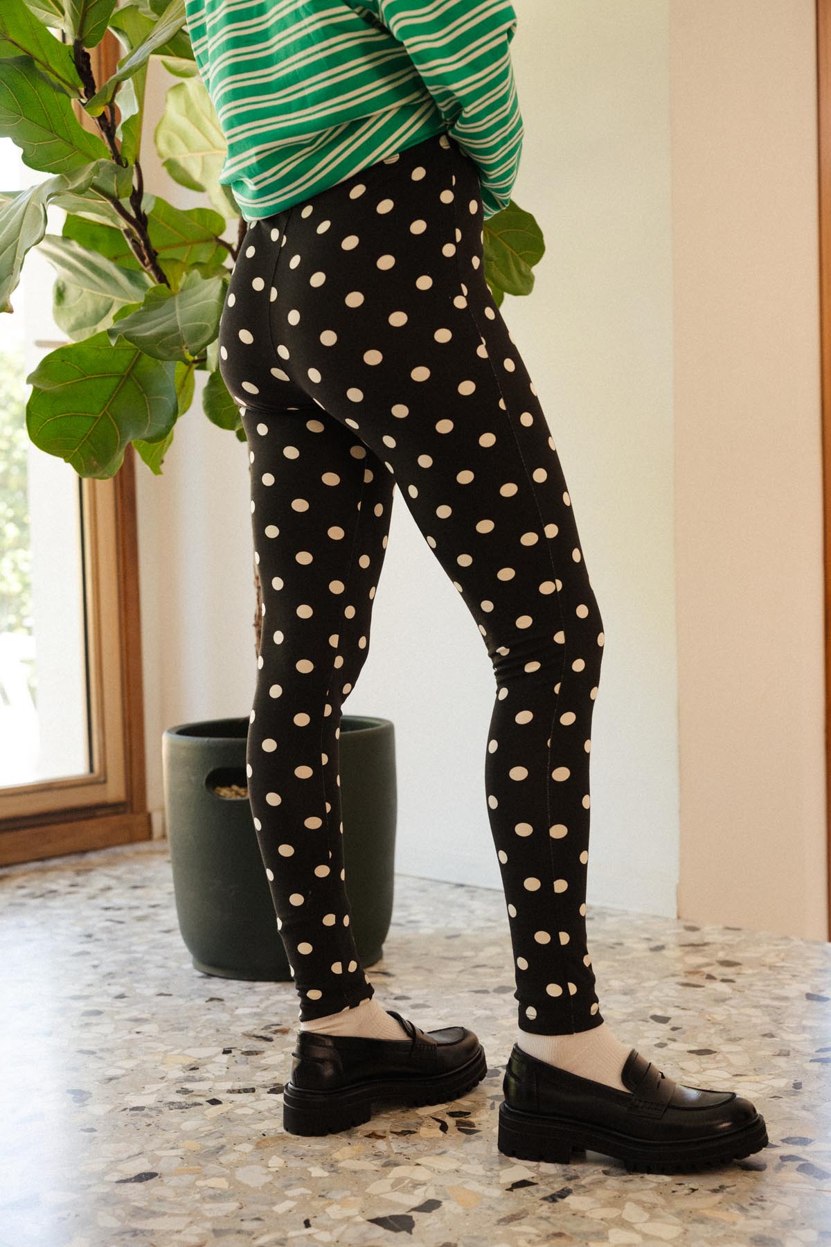 Julie A. fait du 36 et porte une taille XS/S