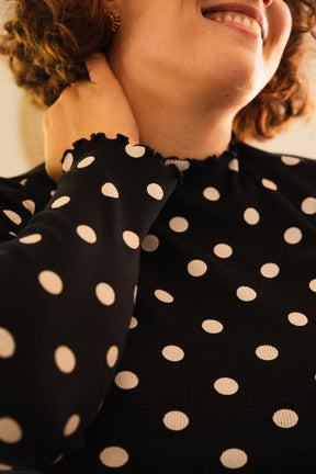 Amandine fait du 44 et porte une taille XL/2XL