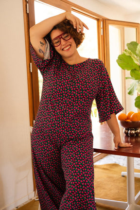 Amandine fait du 44 et porte une taille 2XL