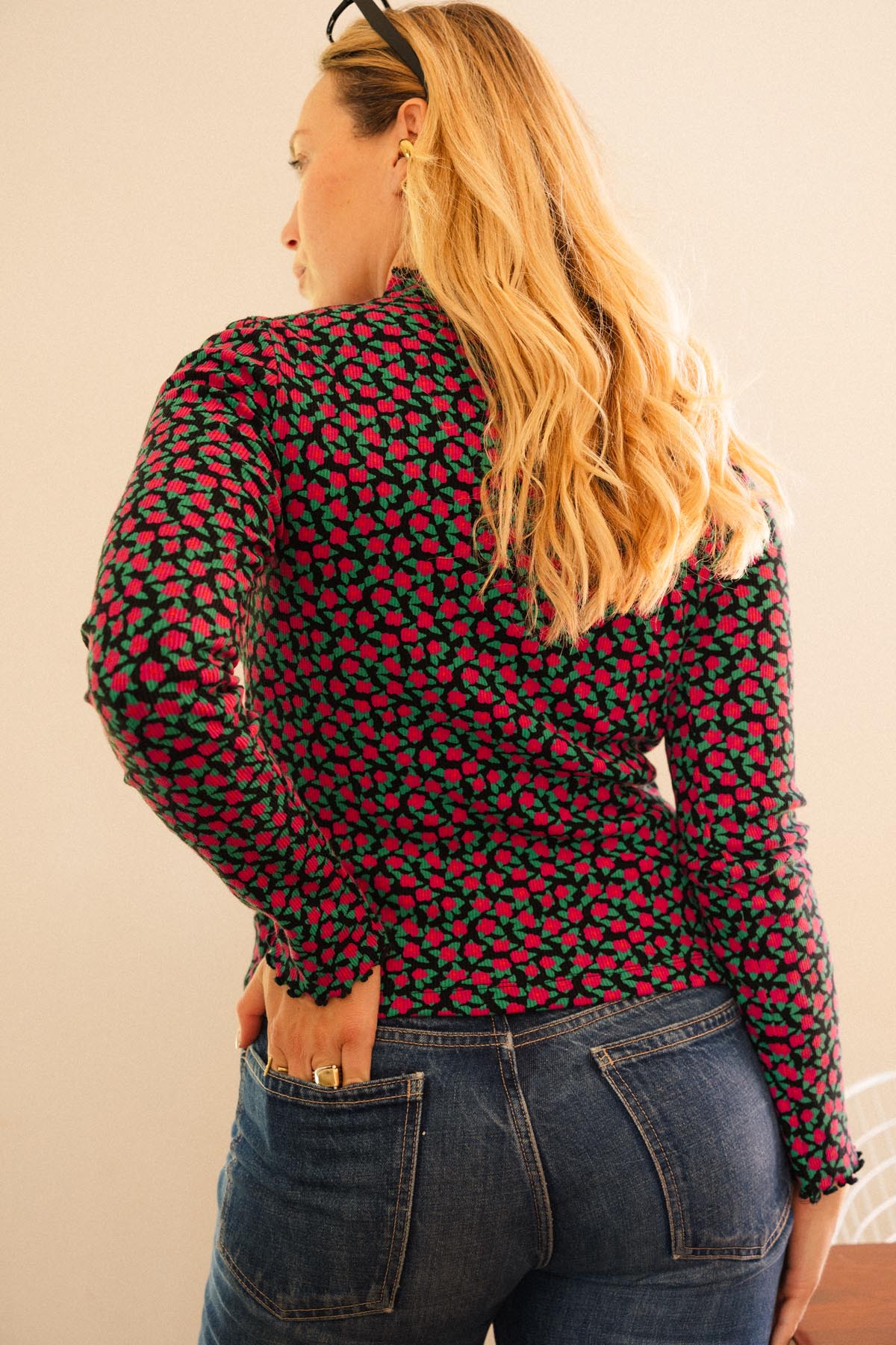 Julie D. fait du 38 et porte une taille M/L