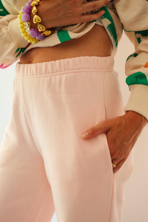 Julie A. fait du 36 et porte une taille XS