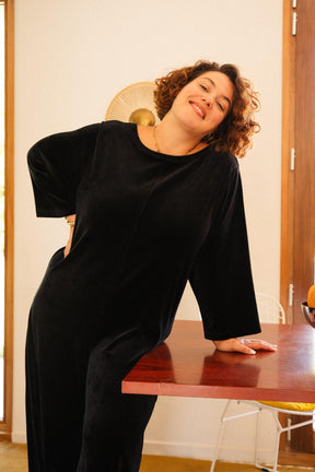 Amandine fait du 44 et porte une taille 2XL