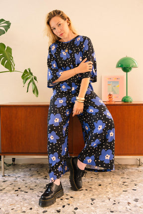 Julie D. fait du 38 et porte une taille M