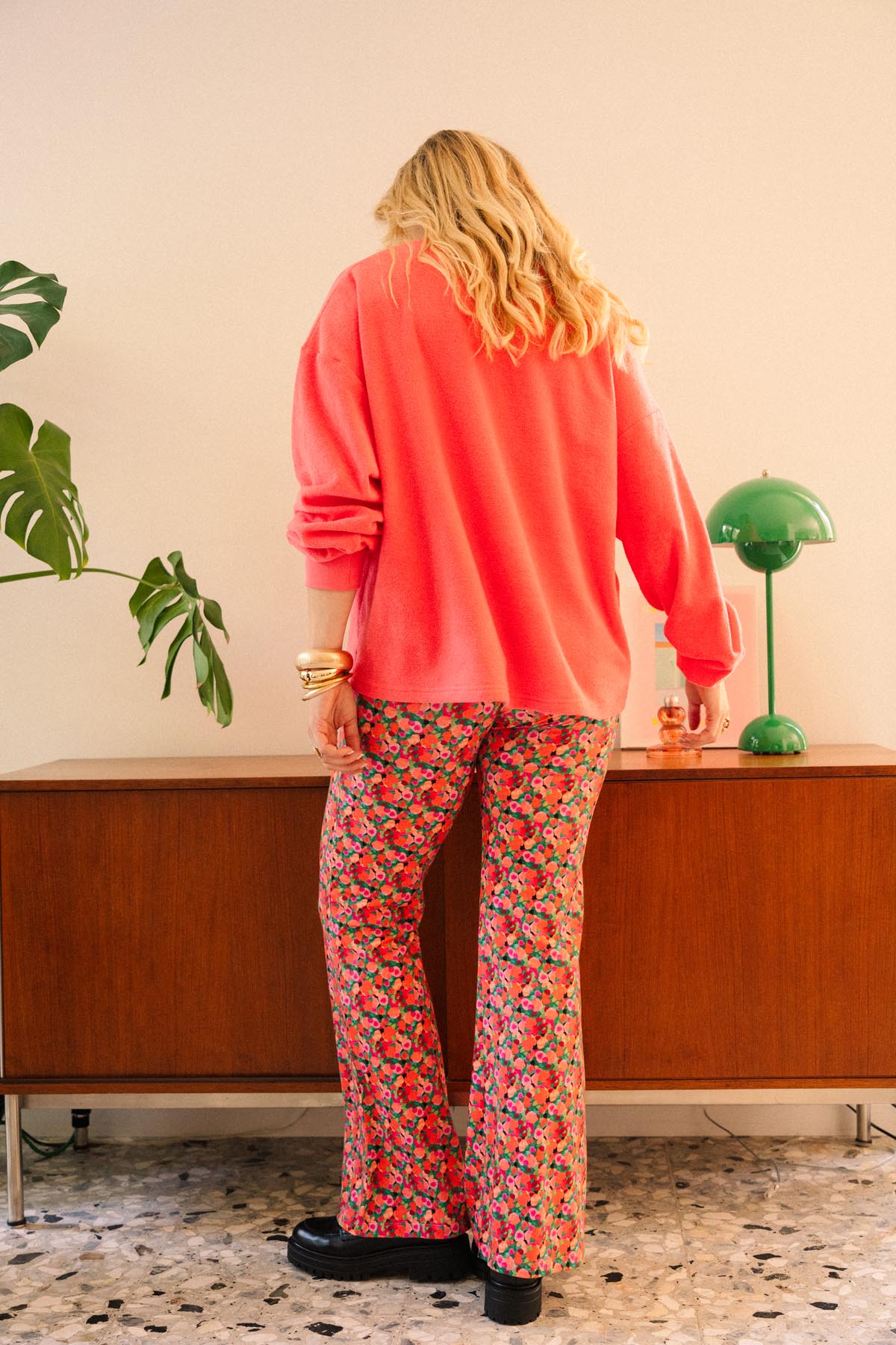 Julie D. fait du 38 et porte une taille M