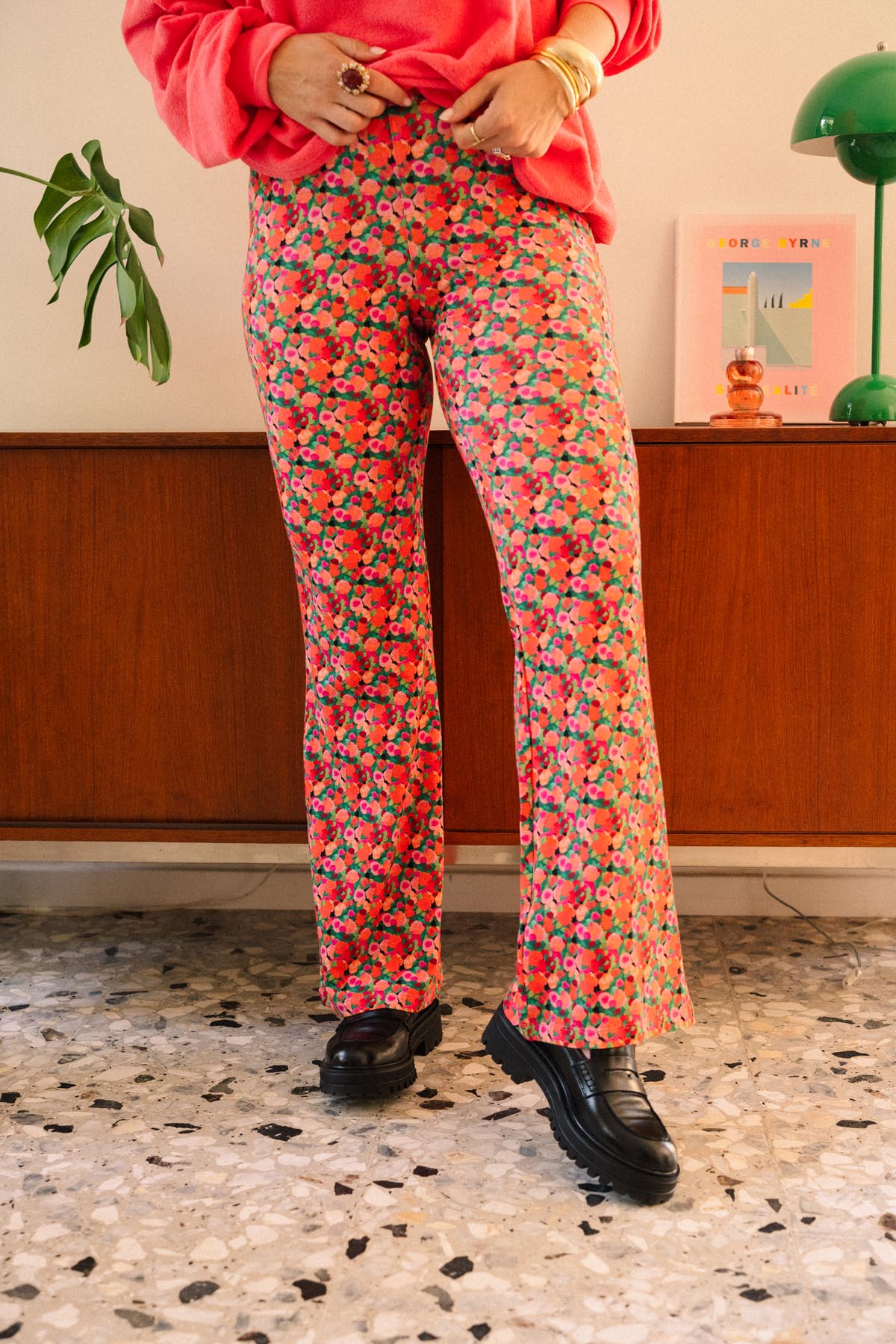 Julie D. fait du 38 et porte une taille M