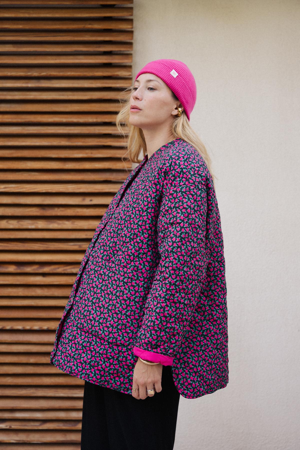 Julie D. is a size 38 and wears a size M/L