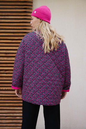 Julie D. is a size 38 and wears a size M/L