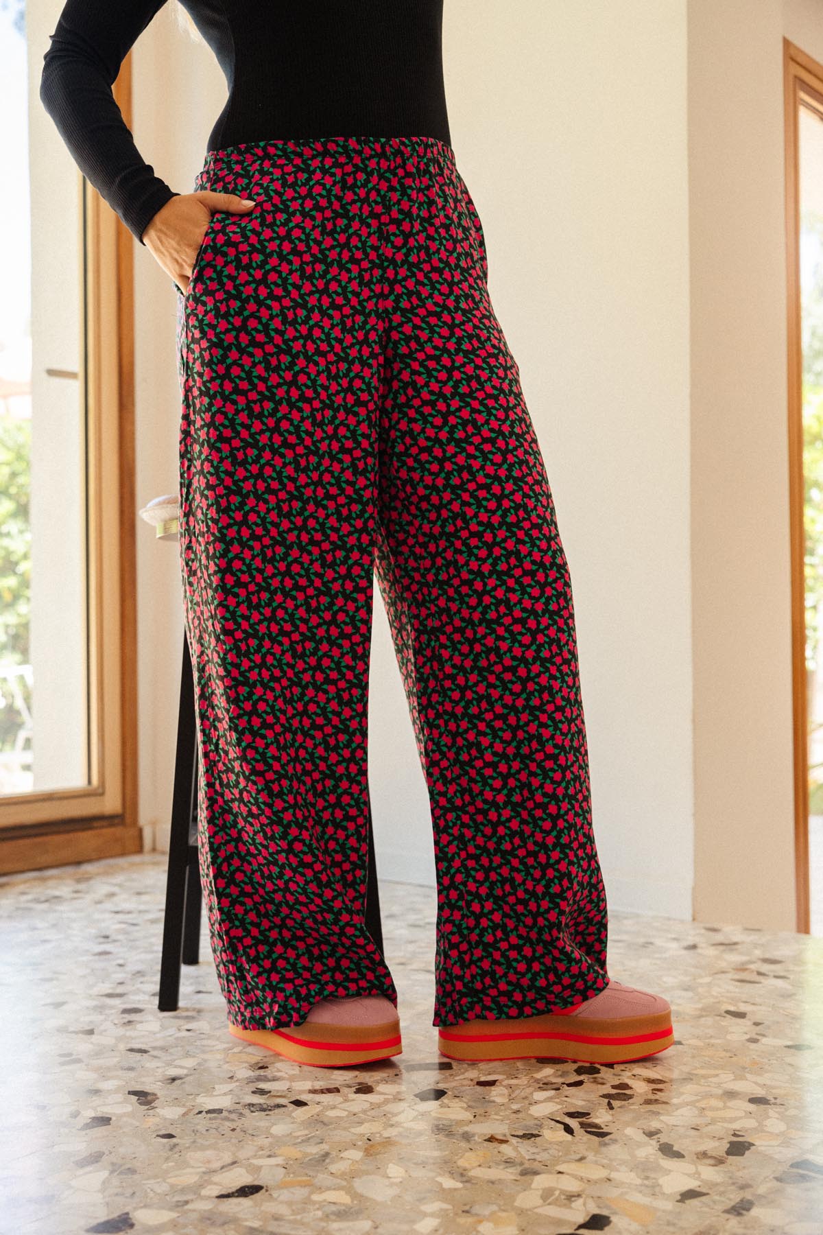 Julie D. fait du 38 et porte une taille M