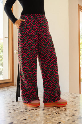 Julie D. fait du 38 et porte une taille M