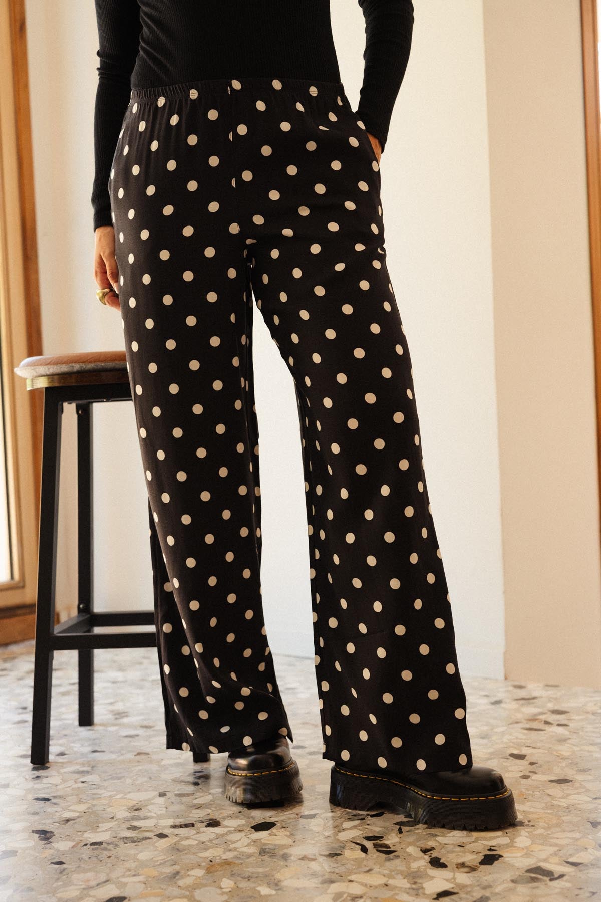 Julie D. fait du 38 et porte une taille M