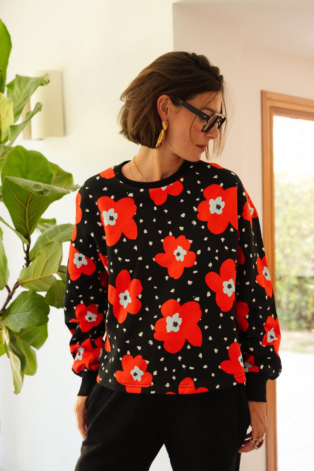 Julie A. fait du 36 et porte une taille XS/S en haut et du S en bas